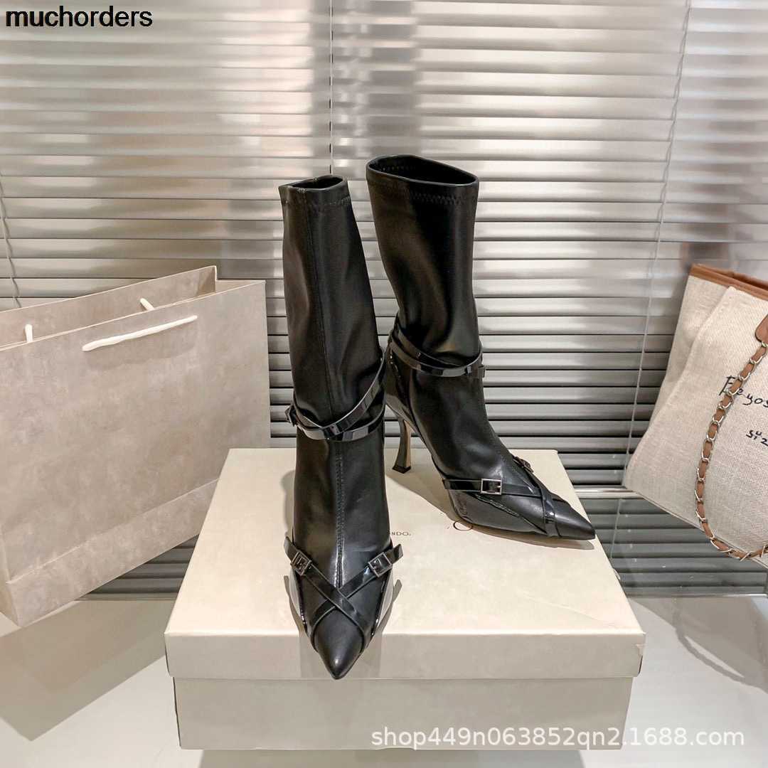 J's high-heeled woven cross pointed boots are the new 9cm high fashion boots in autumn and winter 2022. Women's boots and shoes, Black
J's high-heeled woven cross pointed boots are the new 9cm high fashion boots in autumn and winter 2022. Women's boots and shoes, Black