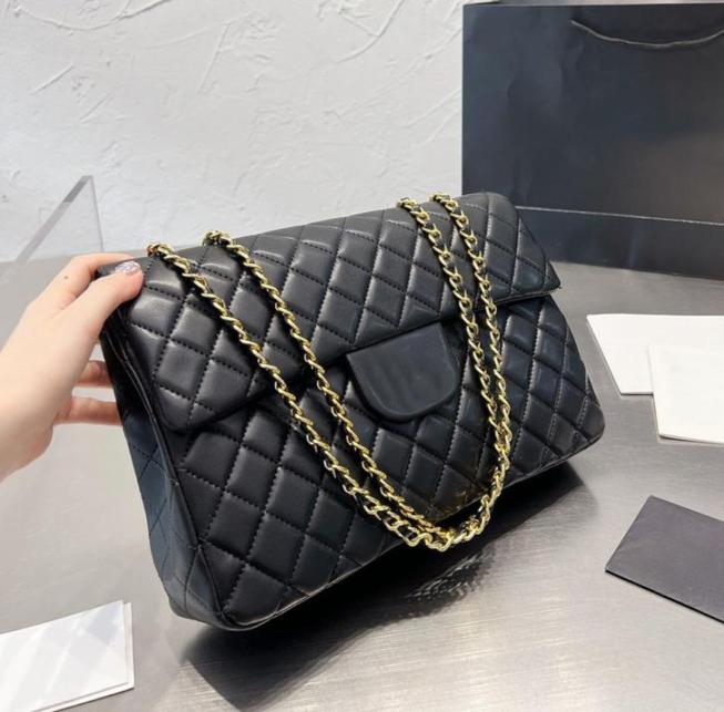 Evening Bags 33CM France Womens Vintage Classic Flap Jumbo Quilted Black Fashion Bags Gold Metal Hardware Matelasse Chain Crossbod6056122
Evening Bags 33CM France Womens Vintage Classic Flap Jumbo Quilted Black Fashion Bags Gold Metal Hardware Matelasse Chain Crossbod6056122