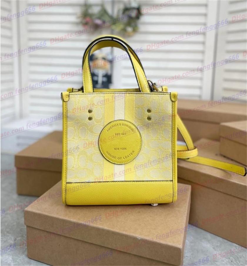 Top Luxury women totes shoulder bags crossbody bag Jacquard embroidery genuine leather purse fashion designer handbags shopping ba9831542, Fuchsia
Top Luxury women totes shoulder bags crossbody bag Jacquard embroidery genuine leather purse fashion designer handbags shopping ba9831542, Fuchsia