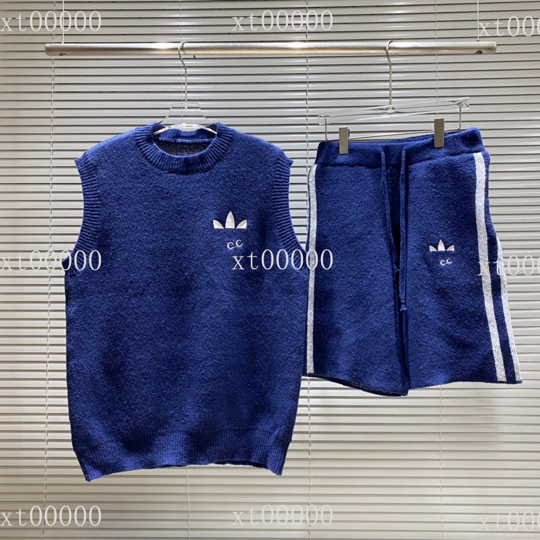 Mens Designer Sweaters Hoodies Famous Hip Hop Men Women Hoodie High Quality Street Cotton Loose Fit Sleeve Sweatshirt Womens Casual Round Neck Long Sweater 23-1014, Customize
Mens Designer Sweaters Hoodies Famous Hip Hop Men Women Hoodie High Quality Street Cotton Loose Fit Sleeve Sweatshirt Womens Casual Round Neck Long Sweater 23-1014, Customize