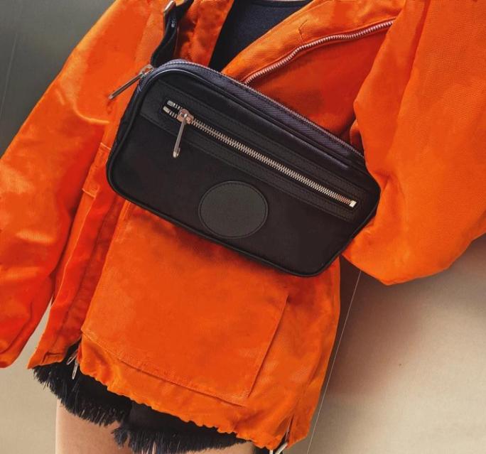 Fashion Designers Off The Grid Waist Bag for Man Women Canvas Chest Bags Shoulder Cross Body with Letter High Quality3919359, Sky blue
Fashion Designers Off The Grid Waist Bag for Man Women Canvas Chest Bags Shoulder Cross Body with Letter High Quality3919359, Sky blue