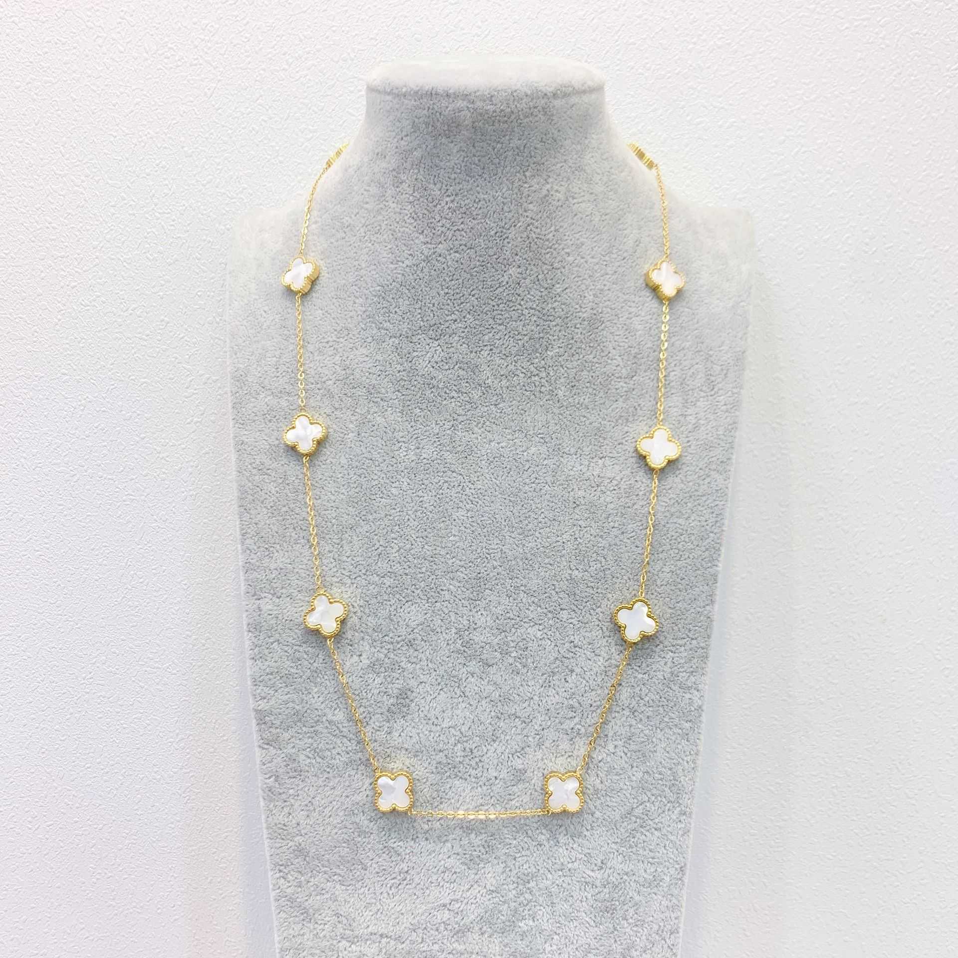 steel golden four leaf grass double-sided necklace for women's collarbone chain jewelry popular live streaming on the internet
steel golden four leaf grass double-sided necklace for women's collarbone chain jewelry popular live streaming on the internet