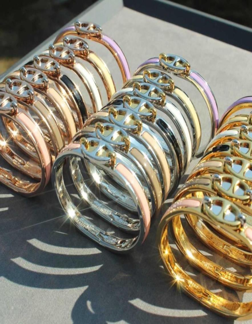 Designer Women H Bangle Fashion Classic lady Bracelet 2022 and Bracelet Temperament Bracelet4305684
Designer Women H Bangle Fashion Classic lady Bracelet 2022 and Bracelet Temperament Bracelet4305684