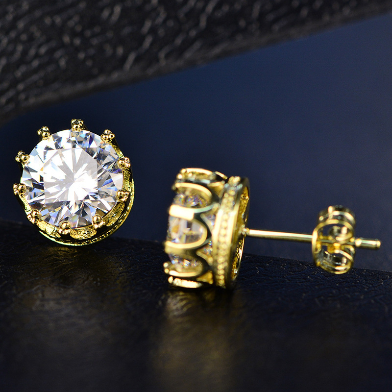 Fashionable Women's 925 Sterling Silver Diamond Crown Stud Earrings Featuring a 1-Carat Crystal Design