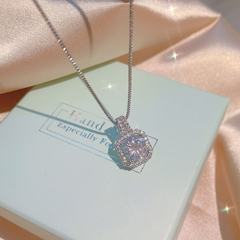 Vecute Luxury Platium Plated Cubic Zirconia Necklace Earrings Open Ring Jewelry Set for Women Diamond Crystal Wedding Jewelry Set with Jewelry Box