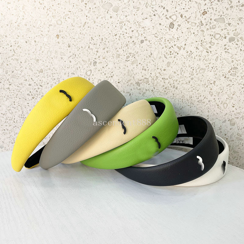 Luxury Designer Brand Letter C Headband Hairbands Fashion Women Headbands PU Leather Headwrap Hair Accessories
Luxury Designer Brand Letter C Headband Hairbands Fashion Women Headbands PU Leather Headwrap Hair Accessories