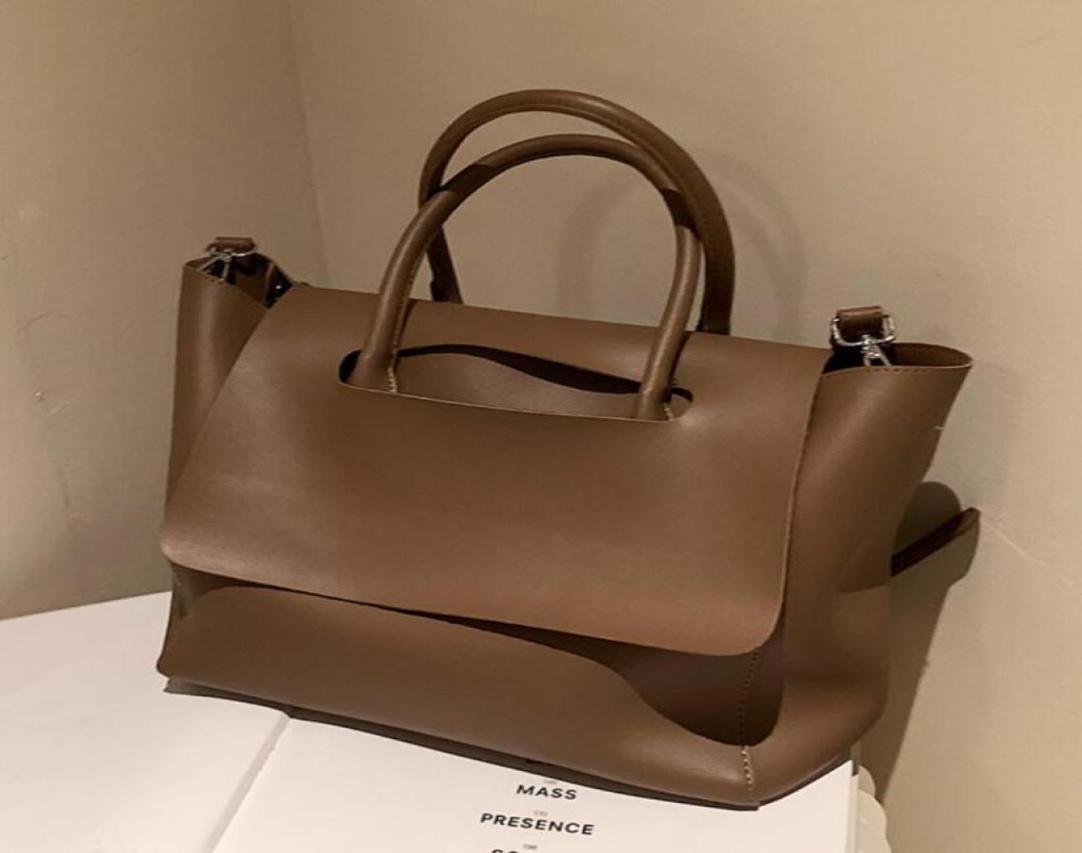 Evening Bags Vintage Large Tote Bag 2021 Winter Highquality PU Leather Women039s Designer Handbag Shoulder Messenger6021859, Brown
Evening Bags Vintage Large Tote Bag 2021 Winter Highquality PU Leather Women039s Designer Handbag Shoulder Messenger6021859, Brown