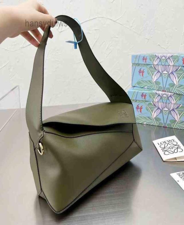 Designer Woman 2023 Bag loews Handbag Fashion Geometry Leather Bags Armpit Puzzlehobo One Shoulder Handbag Puzzle Color TTTL8180176, Army green
Designer Woman 2023 Bag loews Handbag Fashion Geometry Leather Bags Armpit Puzzlehobo One Shoulder Handbag Puzzle Color TTTL8180176, Army green