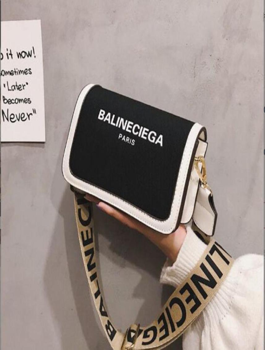 Fashion Design PU Canvas Crossbody Bags for Women Luxury Korean Version Simple Shoulder Bag Female Purse and Handbag R18695096
Fashion Design PU Canvas Crossbody Bags for Women Luxury Korean Version Simple Shoulder Bag Female Purse and Handbag R18695096