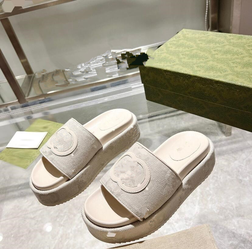 Designer Buckle Denim Women Slippers G Letter Thick Sole Ladies Slippers Female Beach Shoes Home Outdoor Slides Slippers Roman Sandals Luxury Slide Shoes
Designer Buckle Denim Women Slippers G Letter Thick Sole Ladies Slippers Female Beach Shoes Home Outdoor Slides Slippers Roman Sandals Luxury Slide Shoes