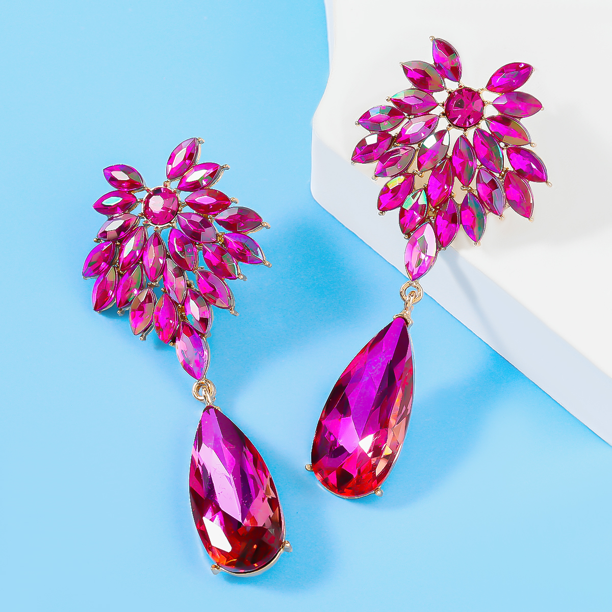 DOINGPRO Spring New Metal Rhinestone Geometry Dangle Earrings Wedding Party Fashion Jewelry Women's Charm Shiny Accessories Gift
DOINGPRO Spring New Metal Rhinestone Geometry Dangle Earrings Wedding Party Fashion Jewelry Women's Charm Shiny Accessories Gift