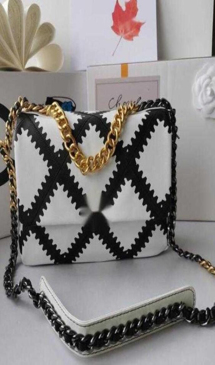 Evening Bags Luxury Brand design CC shoulder Bags 1160 woman039s Letter plaid shoulder Chain bag lambskin handbag vintage messe7032012, Yellow
Evening Bags Luxury Brand design CC shoulder Bags 1160 woman039s Letter plaid shoulder Chain bag lambskin handbag vintage messe7032012, Yellow