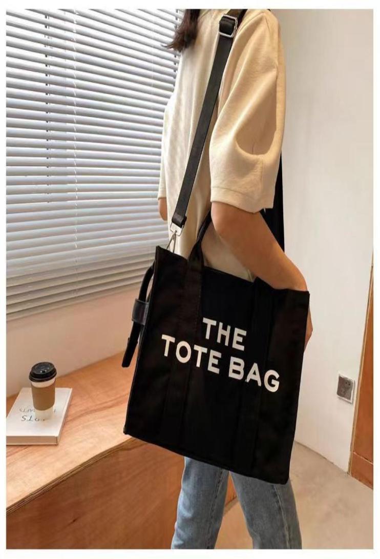 THE TOTE BAG lady Large plain cross body shoulder handbags women great coin purse crossbody casual square canvas wallets1960407, Beige
THE TOTE BAG lady Large plain cross body shoulder handbags women great coin purse crossbody casual square canvas wallets1960407, Beige