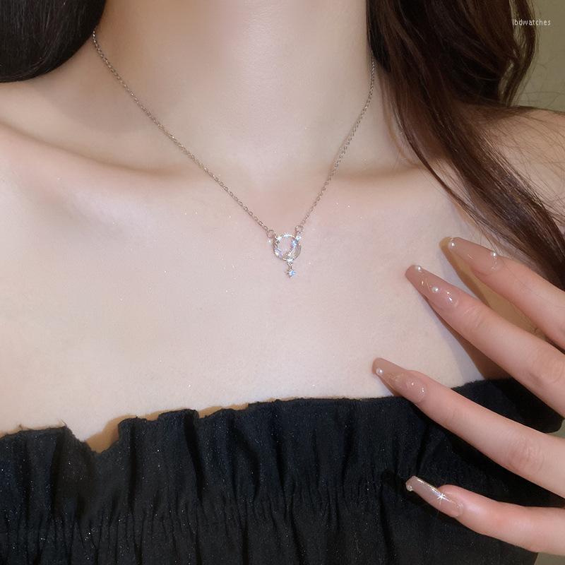 Pendant Necklaces MENGJIQIAO Korean Zircon Moon Star Circle Necklace For Women Girls Sweet Shiny Chain Collar Collarbone Wedding Party
Pendant Necklaces MENGJIQIAO Korean Zircon Moon Star Circle Necklace For Women Girls Sweet Shiny Chain Collar Collarbone Wedding Party