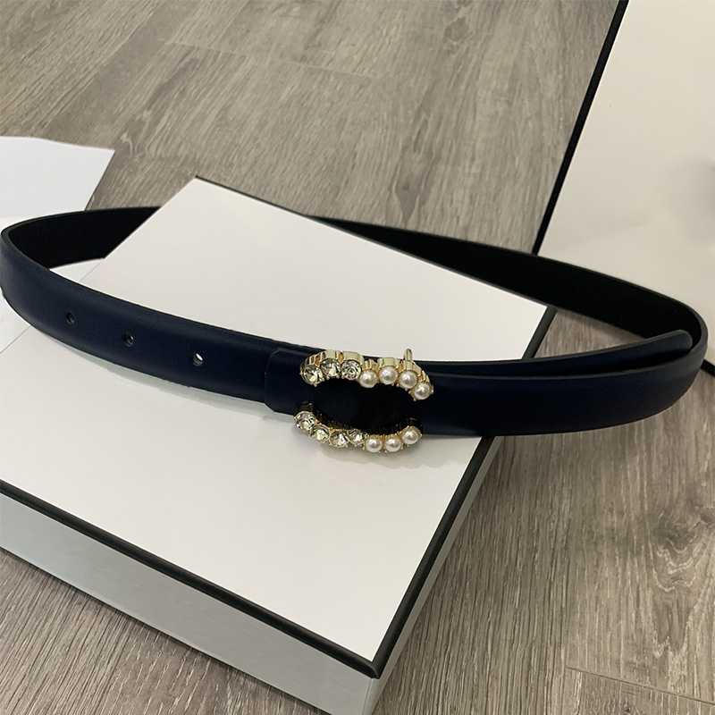 Luxury Fashion Diamond Belt Women Genuine Leather Mens Designer Belts Buckle Womens Brand Waistband Cintura Ceintures 2.5cm Width 2305256BF
Luxury Fashion Diamond Belt Women Genuine Leather Mens Designer Belts Buckle Womens Brand Waistband Cintura Ceintures 2.5cm Width 2305256BF