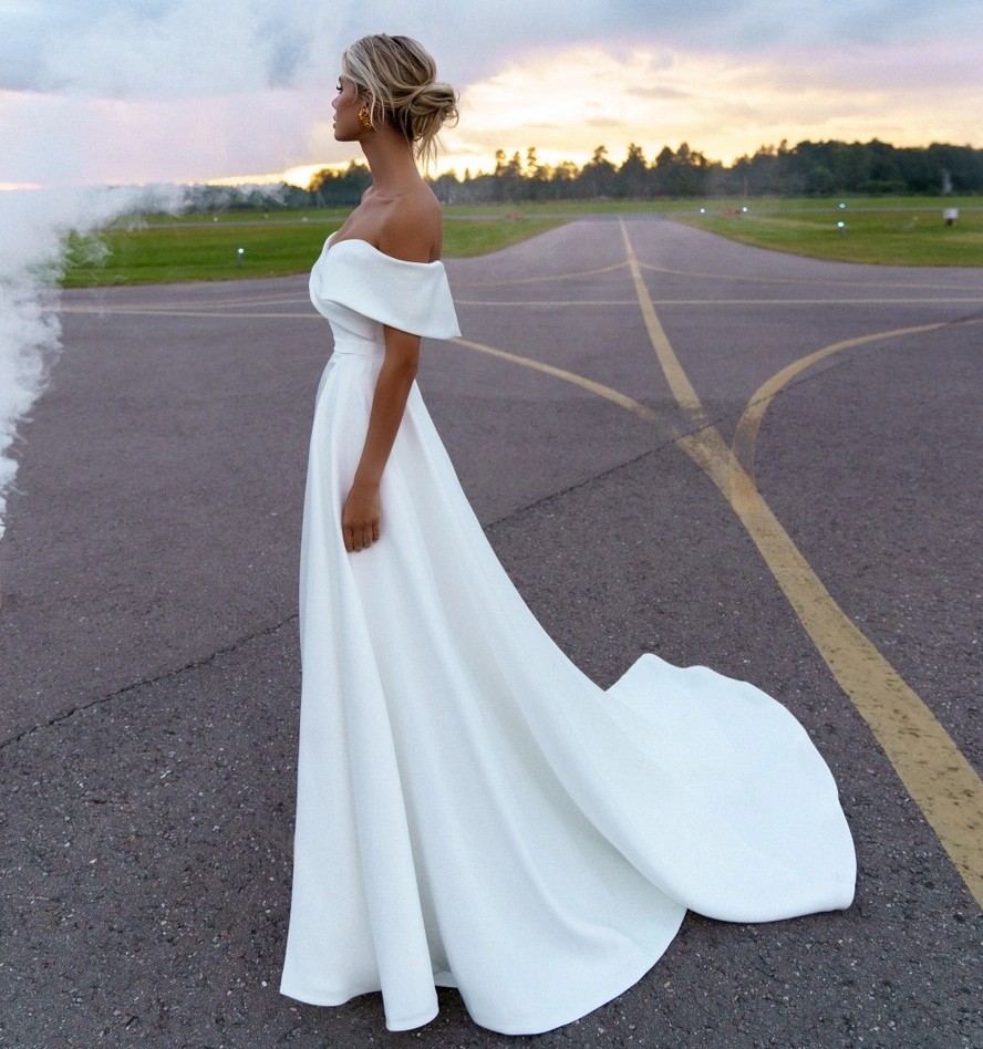 Morden Satin Wedding Dress 2023 With Detachable Overskirt Off the Shoulder Bridal Gowns 2 in 1 Custom Made vestidos de novia