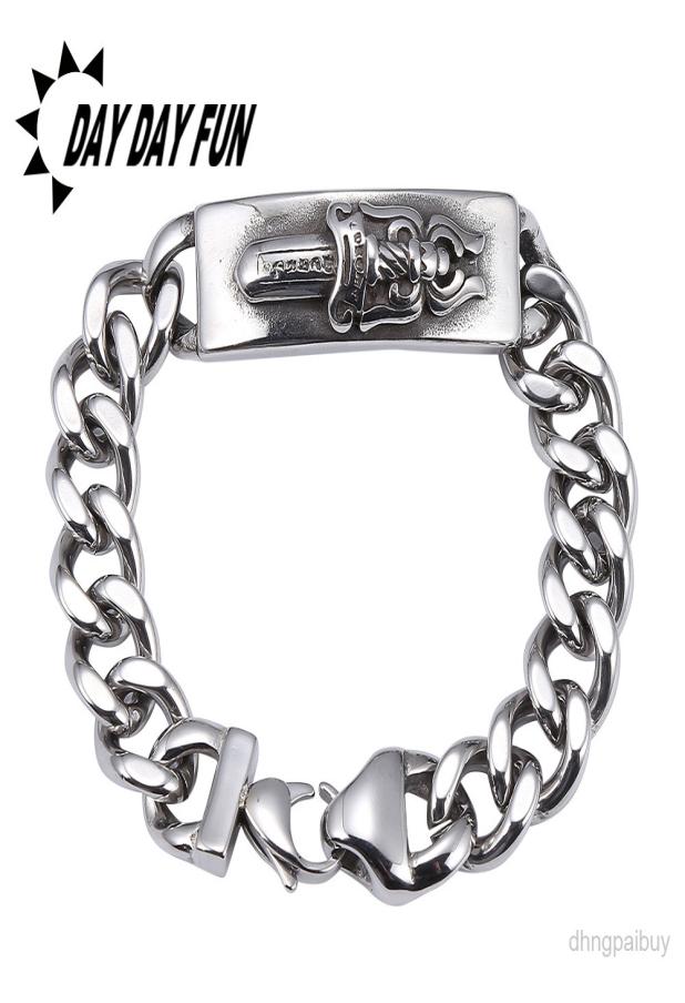 Designer Ch Bracelet Chrome New Side Polished Titanium Steel Men039s Tag Hearts Hand Chain Lover Gifts Classic Fashion Luxury J3477750
Designer Ch Bracelet Chrome New Side Polished Titanium Steel Men039s Tag Hearts Hand Chain Lover Gifts Classic Fashion Luxury J3477750