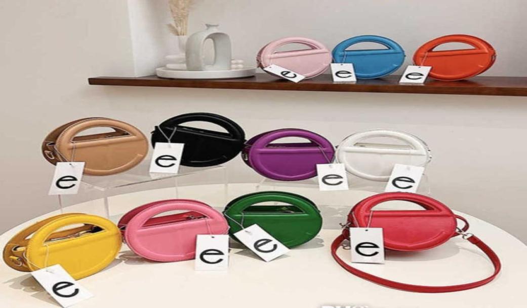 Designer Card Holder Brand Handbag Fashion Portable Women Single Shoulder Messenger Bags Small Round Bag Versatile Trend Bag1137019, Red
Designer Card Holder Brand Handbag Fashion Portable Women Single Shoulder Messenger Bags Small Round Bag Versatile Trend Bag1137019, Red