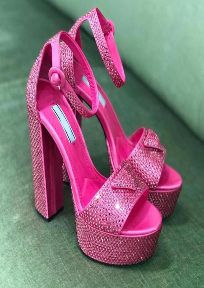 Genuine Leather Sandals T0p quality Sandals for women Designer Classic triangle buckle womens high heeled dress shoes Fashion Ankl2574038, Green
Genuine Leather Sandals T0p quality Sandals for women Designer Classic triangle buckle womens high heeled dress shoes Fashion Ankl2574038, Green