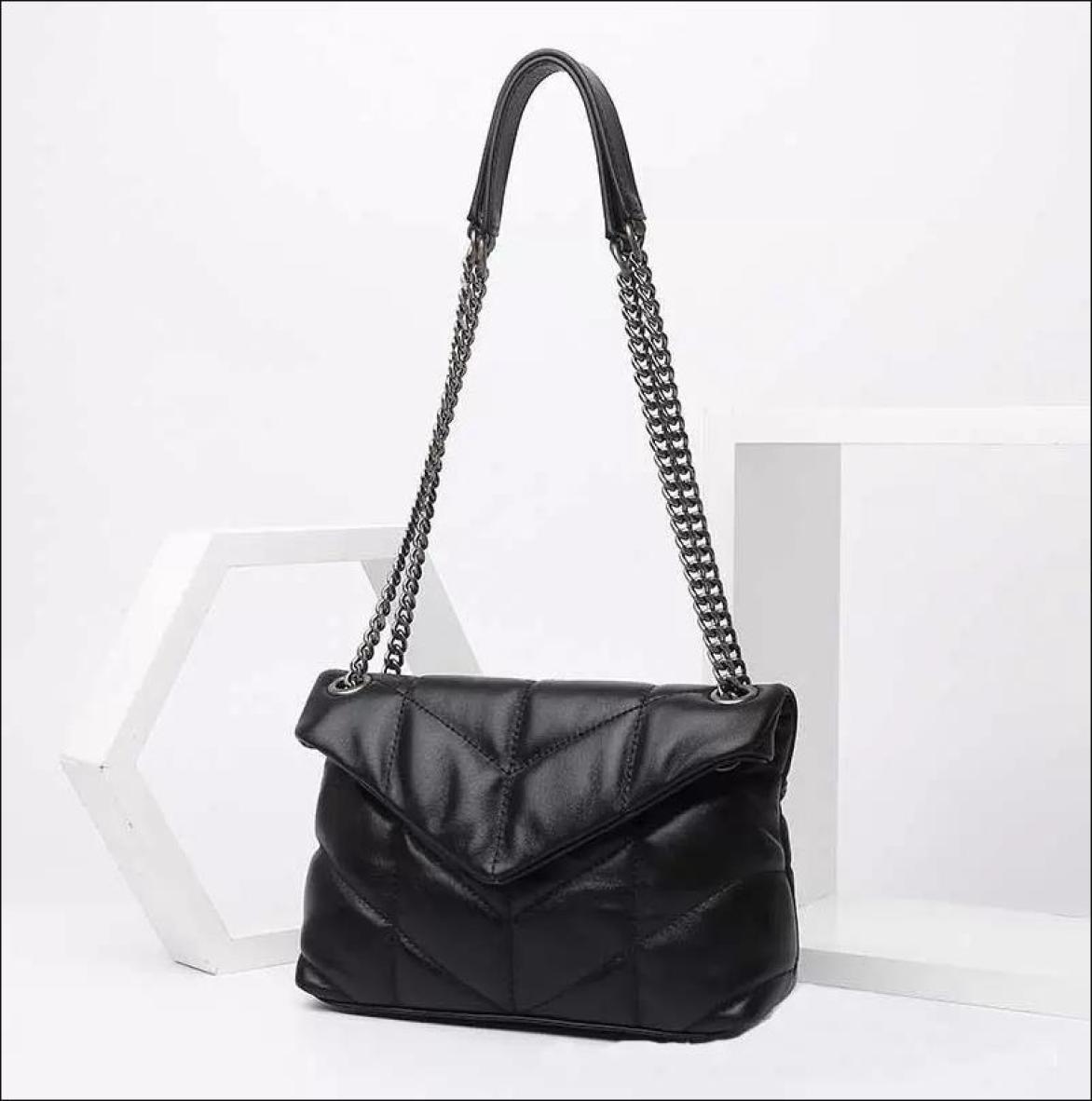 2022 High Qulity classic Puffer Shoulder Bag Soft Genuine Leather Womens Ladies Composite Tote Clutch Handbags Purse Messenger Cro1903103, Silver
2022 High Qulity classic Puffer Shoulder Bag Soft Genuine Leather Womens Ladies Composite Tote Clutch Handbags Purse Messenger Cro1903103, Silver