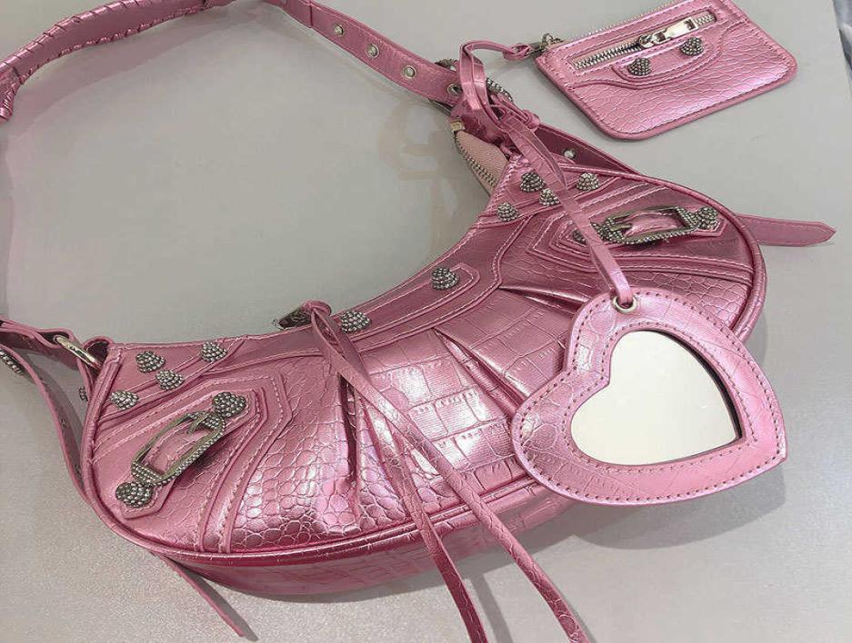 Y2k Designer Bags Womens Handbag Biker Pink Rivet Messenger Shoulder Bag Wallet Ladies Underarm2996829, Gold
Y2k Designer Bags Womens Handbag Biker Pink Rivet Messenger Shoulder Bag Wallet Ladies Underarm2996829, Gold