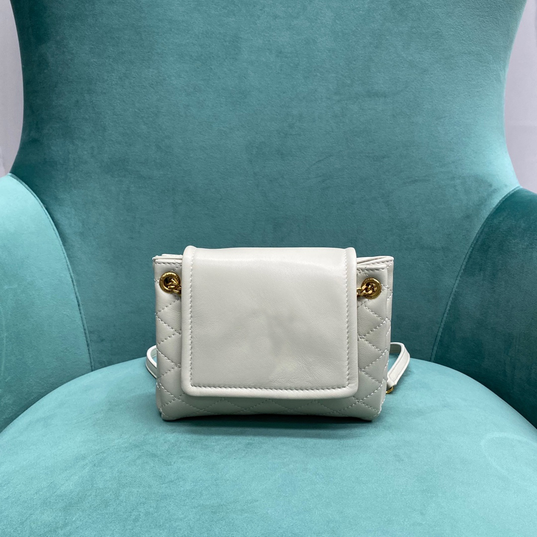 Evening bag Designer Handbag Genuine leather Shoulder bag 16.5CM Luxury Crossbody bag Delicate knockoff Flap bag With Box YY023
Evening bag Designer Handbag Genuine leather Shoulder bag 16.5CM Luxury Crossbody bag Delicate knockoff Flap bag With Box YY023