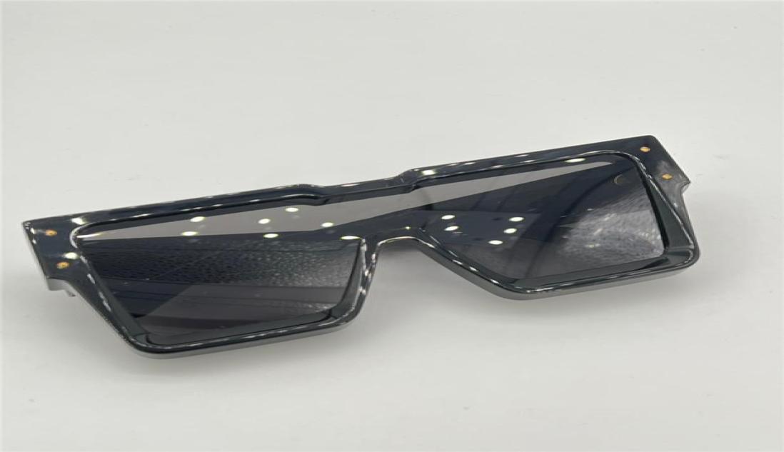 Sunglasses For Men and Women Summer style 1547 AntiUltraviolet Retro Square Plate Full Frame fashion Eyeglasses Random Box9321201
Sunglasses For Men and Women Summer style 1547 AntiUltraviolet Retro Square Plate Full Frame fashion Eyeglasses Random Box9321201