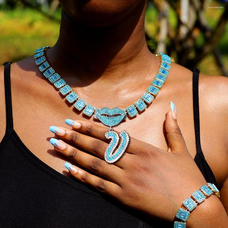 Chains Hip Hop Iced Out Blue Crystal Initial Pendant Necklace For Women Full Rhinestone Baguette Chain Letter Cuban Necklaces Jewelry
Chains Hip Hop Iced Out Blue Crystal Initial Pendant Necklace For Women Full Rhinestone Baguette Chain Letter Cuban Necklaces Jewelry