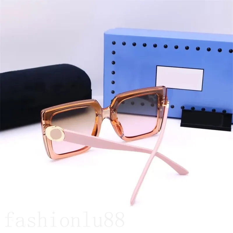 Frame occhiali da sole men solid color sunglass pink retro girls letters double g summer gocchiali da sole cool sunburn polarized Sunglasses for Women F23
Frame occhiali da sole men solid color sunglass pink retro girls letters double g summer gocchiali da sole cool sunburn polarized Sunglasses for Women F23