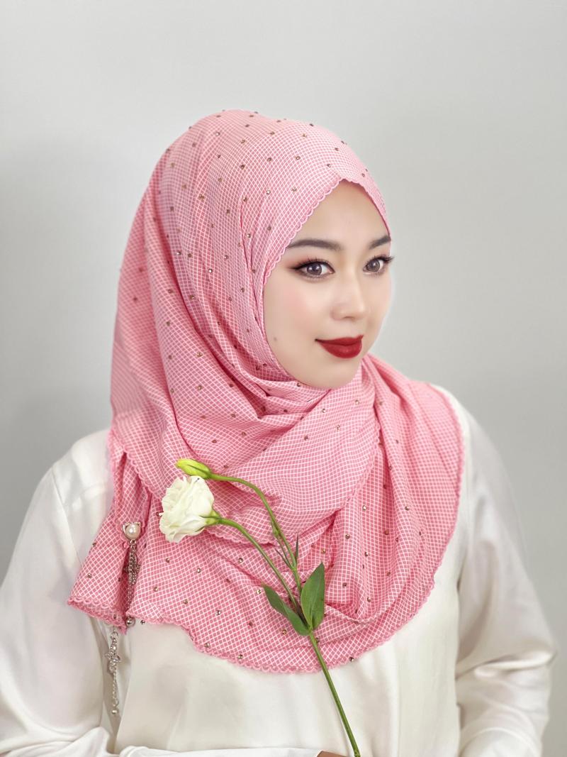 Ethnic Clothing Muslim Plaid Hijab Iwith Diamonds Slamic Hats Hoods Hair Loss Head Scarf Wrap Women Headband Instant Shawl
Ethnic Clothing Muslim Plaid Hijab Iwith Diamonds Slamic Hats Hoods Hair Loss Head Scarf Wrap Women Headband Instant Shawl