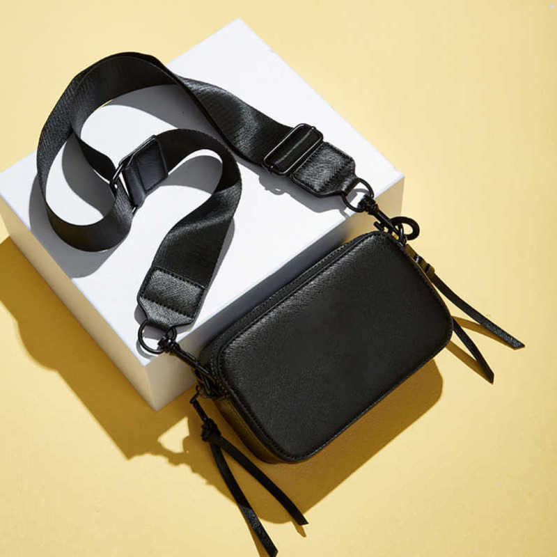 NXY Evening Bags Designer Bags Handbag Women Fashion Simple Wide Shoulder Strap Color Matching Small Square Crossbody Camera Bag 220519, New product all black
NXY Evening Bags Designer Bags Handbag Women Fashion Simple Wide Shoulder Strap Color Matching Small Square Crossbody Camera Bag 220519, New product all black