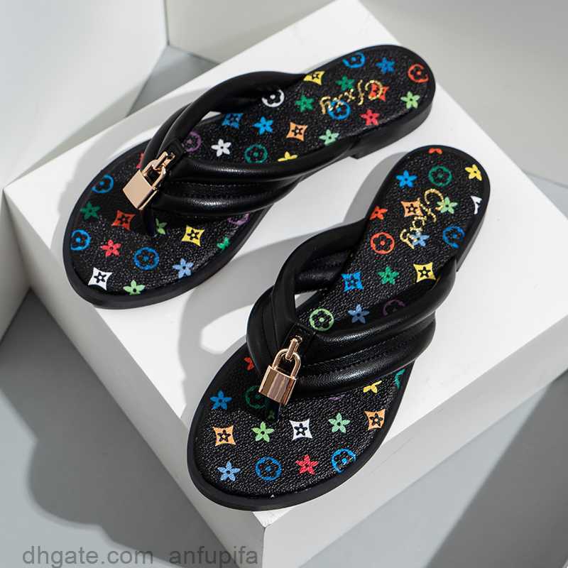 Summer Slides Metallic Slide Sandals Flip Flop Slippers For Women Beach Walk Slippers Fashion Printed Slipper Shoes Casual Low heel Sippers Size 37-41, Black
Summer Slides Metallic Slide Sandals Flip Flop Slippers For Women Beach Walk Slippers Fashion Printed Slipper Shoes Casual Low heel Sippers Size 37-41, Black