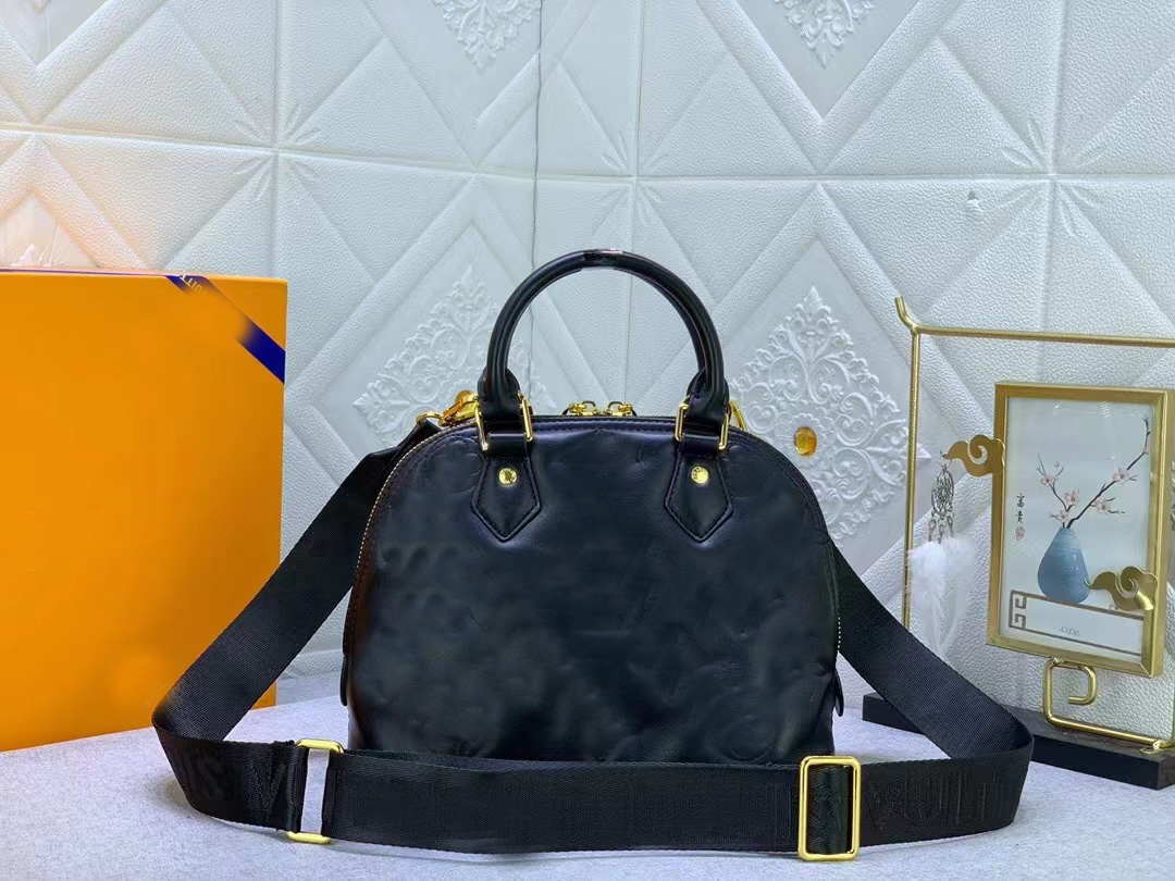 2023 new satchel Latest Shoulder Bag Original Luxury Designers Handbags Fashions Steamer classics Messenger Handbag Fashion Brands Crossbody Bags, Beige
2023 new satchel Latest Shoulder Bag Original Luxury Designers Handbags Fashions Steamer classics Messenger Handbag Fashion Brands Crossbody Bags, Beige