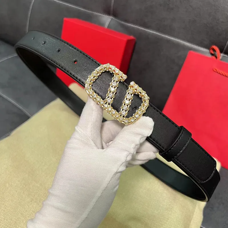 Designer Belts For Womens Genuine Leather Belt Luxury Ladies Belt Mens Gold Buckle Belts Full Diamonds Waistband Cintura Ceintures V Belts Width 2.8cm 2305252D