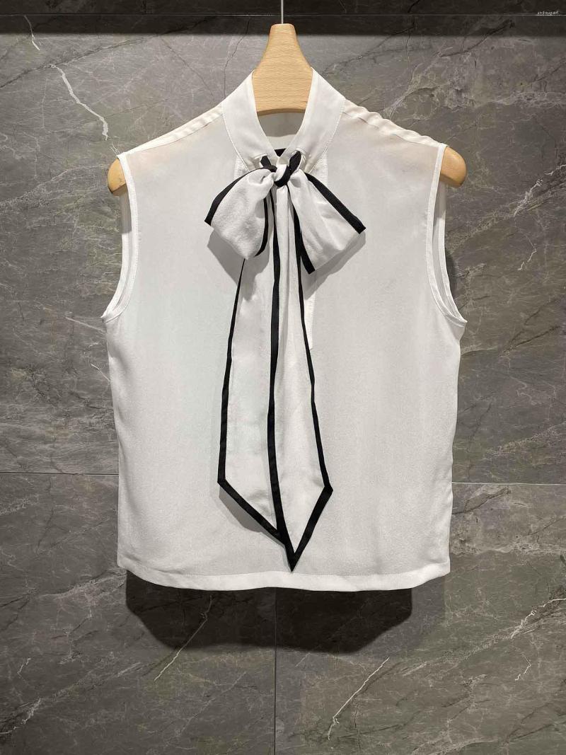 Women' Blouses Silk Streamers Small V-neck Neckline With Print Adornment, White
Women' Blouses Silk Streamers Small V-neck Neckline With Print Adornment, White