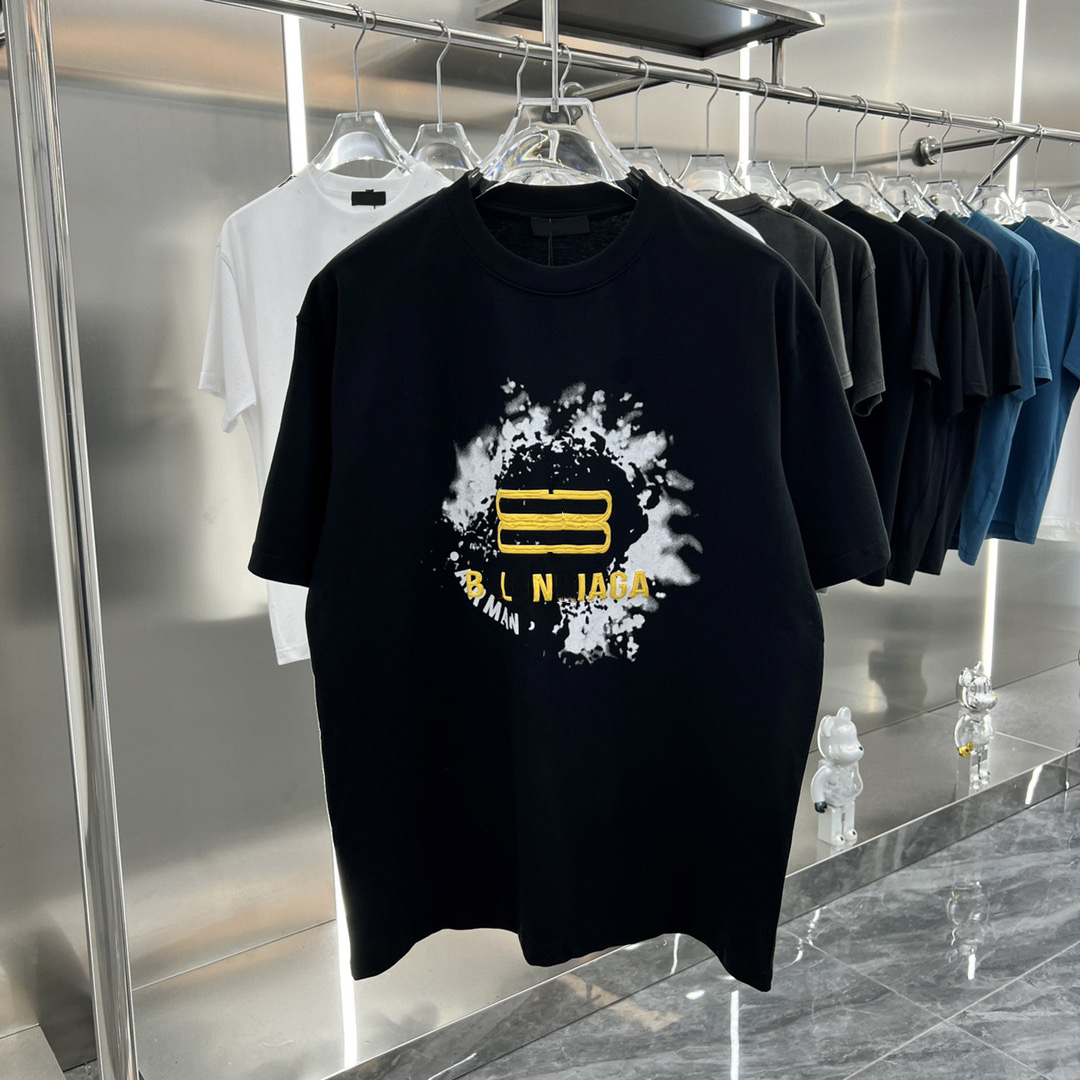 Fashion Mens T Shirts Women Designers T-shirts Tees Apparel Tops Man s Casual Chest Letter Shirt Luxurys Clothing Polos Sleeve Clothes Tshirts S-XXL
Fashion Mens T Shirts Women Designers T-shirts Tees Apparel Tops Man s Casual Chest Letter Shirt Luxurys Clothing Polos Sleeve Clothes Tshirts S-XXL