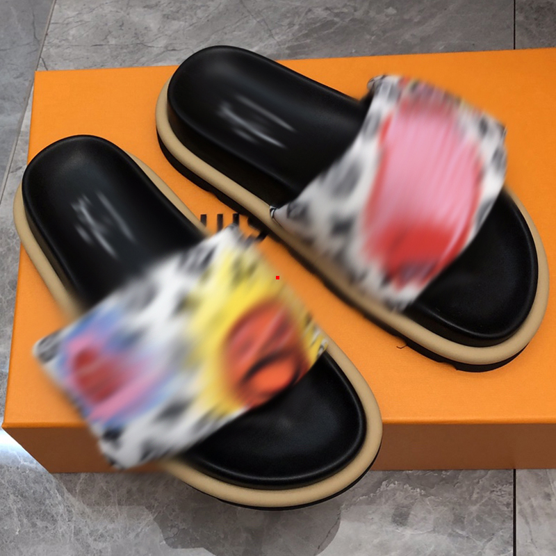 2023 Fashion women sandal Luxury designer leather ladies sandals summer flat shoes fashion beach women slippers drag Slides flip flops women Ladies sexy slipper -199, Picture color
2023 Fashion women sandal Luxury designer leather ladies sandals summer flat shoes fashion beach women slippers drag Slides flip flops women Ladies sexy slipper -199, Picture color