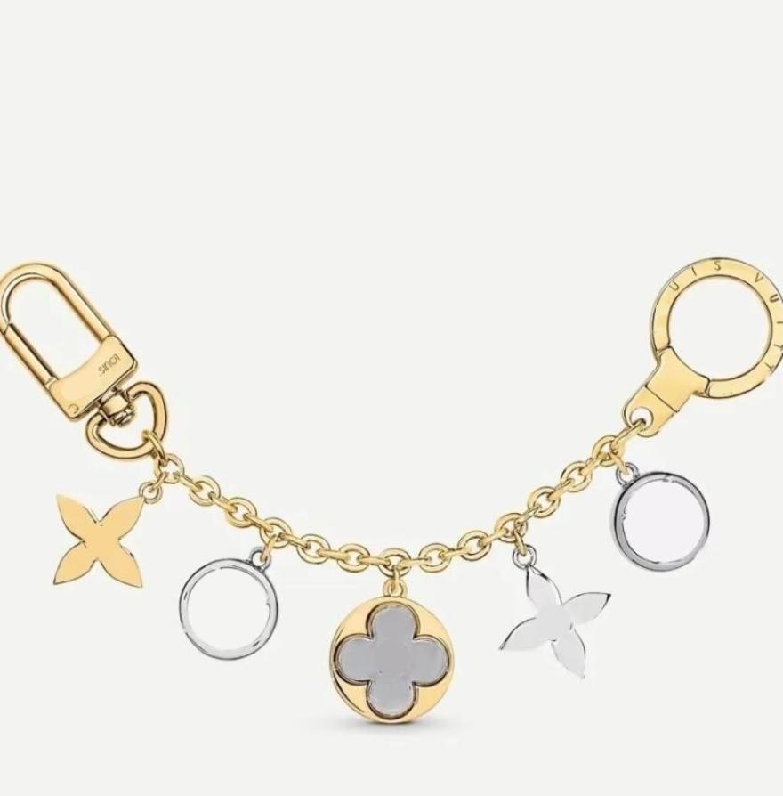 Newest Fashion Unisex Keys Wallet FourClover Keychain Bag Totes Luggage Decorative Gold Sliver Letter Women Key Chain Men Car Kry9866750
Newest Fashion Unisex Keys Wallet FourClover Keychain Bag Totes Luggage Decorative Gold Sliver Letter Women Key Chain Men Car Kry9866750