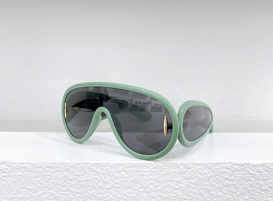 Designer Sunglasses For Women Men Sun Glasses Mens Fashion Style Protects Eyes UV400 Lens With Random Box Lw 40108I
Designer Sunglasses For Women Men Sun Glasses Mens Fashion Style Protects Eyes UV400 Lens With Random Box Lw 40108I