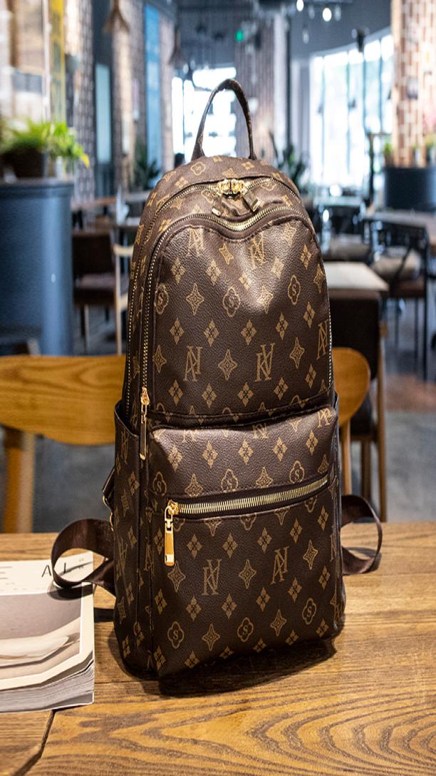 High Quality Luxury Brand Women Traveling Backpack Large Capacity Designer Handbags High Quality Leather Totes Chain Shoulder Cros7679387, Black
High Quality Luxury Brand Women Traveling Backpack Large Capacity Designer Handbags High Quality Leather Totes Chain Shoulder Cros7679387, Black