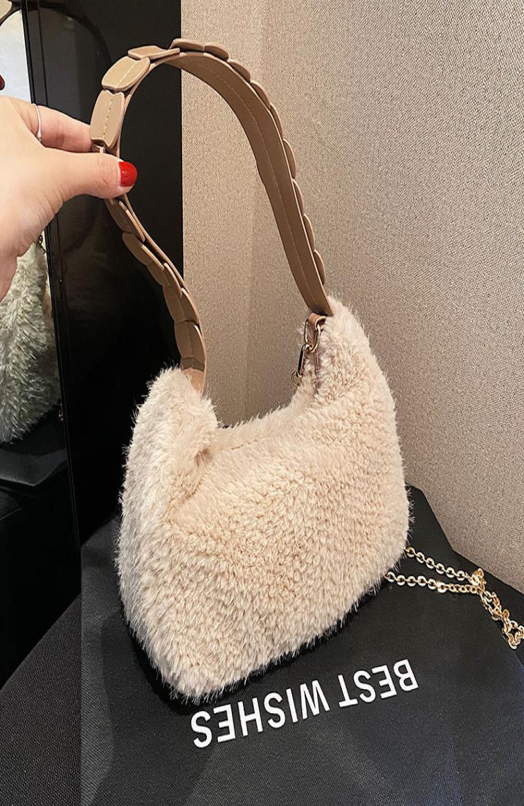 Fashion Designer Women039s Plush Shoulder Bags Luxury Faux Fur Handbag Ladies Large Capacity Tote Bag Chain Crossbody Female Pu3294317, Sky blue
Fashion Designer Women039s Plush Shoulder Bags Luxury Faux Fur Handbag Ladies Large Capacity Tote Bag Chain Crossbody Female Pu3294317, Sky blue