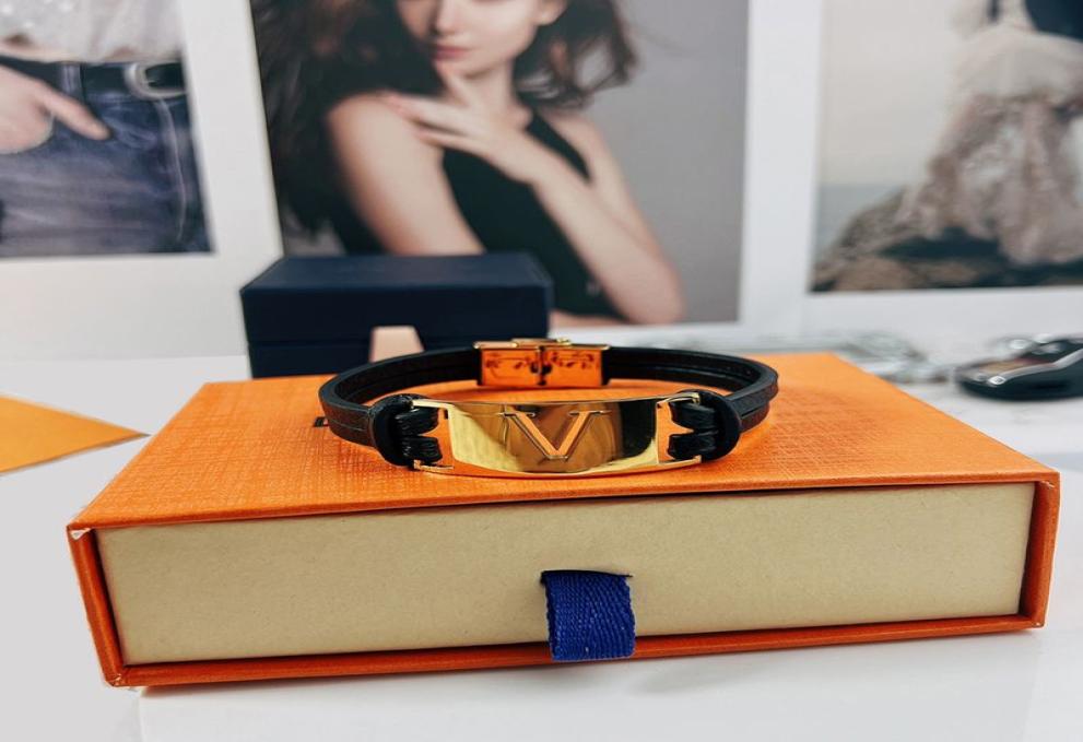 2023 Luxurys designers bracelet Chain Personalized classic designer bracelets Luxury jewelry old flower leather rope magnetic birt3971654
2023 Luxurys designers bracelet Chain Personalized classic designer bracelets Luxury jewelry old flower leather rope magnetic birt3971654