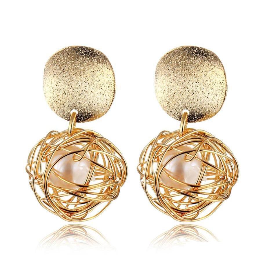 Dangle Chandelier Creative Alloy Weave Pendant Earrings Hollow Out Gold Ball Coil Winding Pearl Ear Studs Earring Women Fashion Ea Dhzvu
Dangle Chandelier Creative Alloy Weave Pendant Earrings Hollow Out Gold Ball Coil Winding Pearl Ear Studs Earring Women Fashion Ea Dhzvu