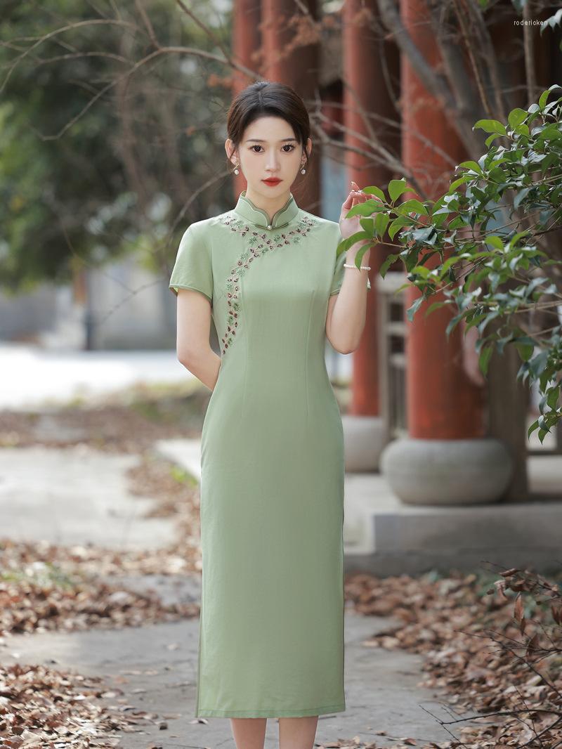 Ethnic Clothing Sexy Short Sleeve Cheongsam Summer Fairy Skirt Retro Floral Embroidery Mandarin Collar Qipao Chinese Wedding Dress
Ethnic Clothing Sexy Short Sleeve Cheongsam Summer Fairy Skirt Retro Floral Embroidery Mandarin Collar Qipao Chinese Wedding Dress