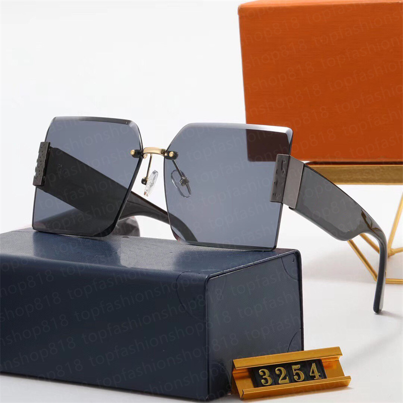 Fashion Designer sunglasses Goggle Beach sunglasses Men's and women's multiple color choices good quality with orange boxes
Fashion Designer sunglasses Goggle Beach sunglasses Men's and women's multiple color choices good quality with orange boxes