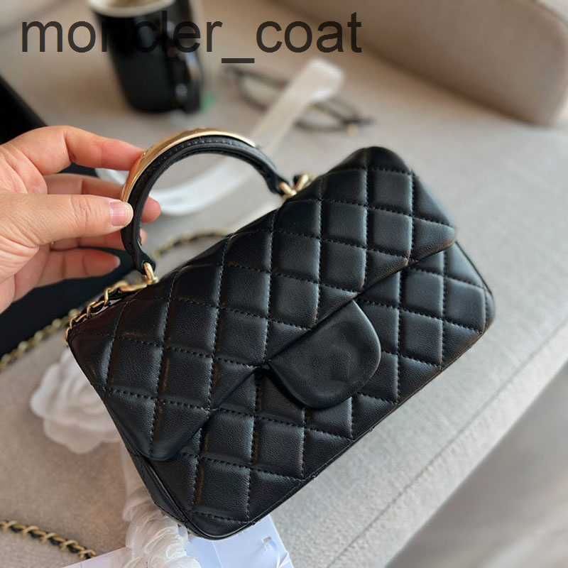 Shoulder Bags Channel Top Handle Mini Flap Bag Black Lambskin Gold Hardware CF bag insert Handle leather Classic Black 20CM, Grey+metal handle
Shoulder Bags Channel Top Handle Mini Flap Bag Black Lambskin Gold Hardware CF bag insert Handle leather Classic Black 20CM, Grey+metal handle