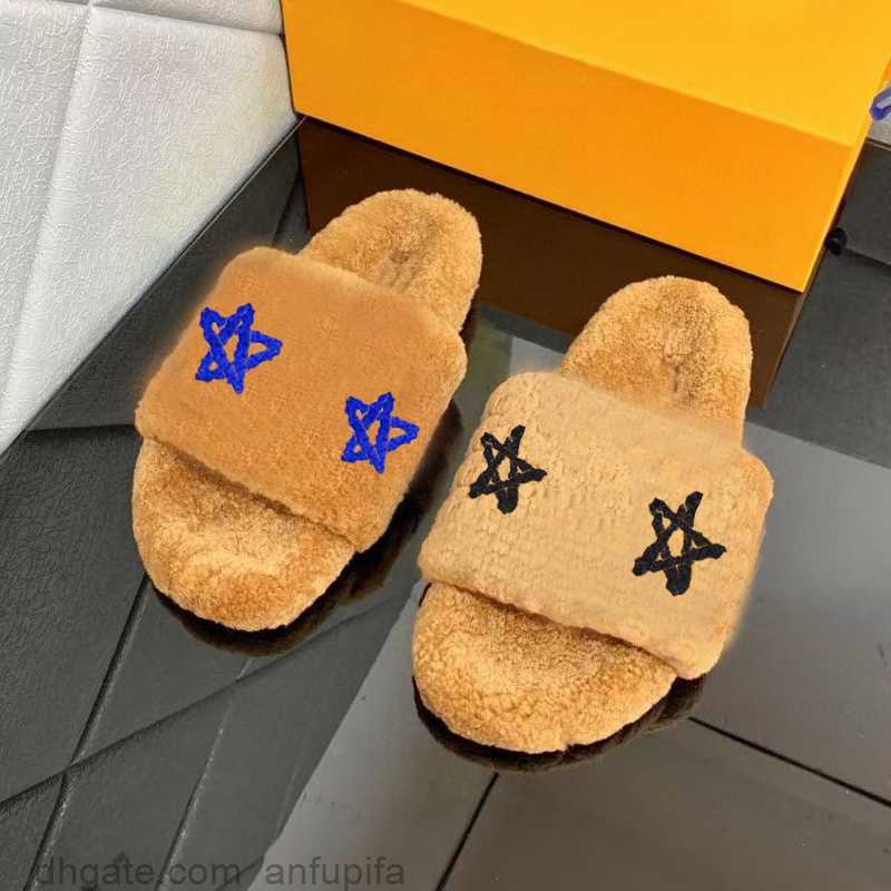 winter Men slipper fashion Lazy black white letter women designer shoes sexy platform Lady Cartoon Plush slippers 100% keep warm wool flops Large size 35-42-45 With box, Green + white letters
winter Men slipper fashion Lazy black white letter women designer shoes sexy platform Lady Cartoon Plush slippers 100% keep warm wool flops Large size 35-42-45 With box, Green + white letters
