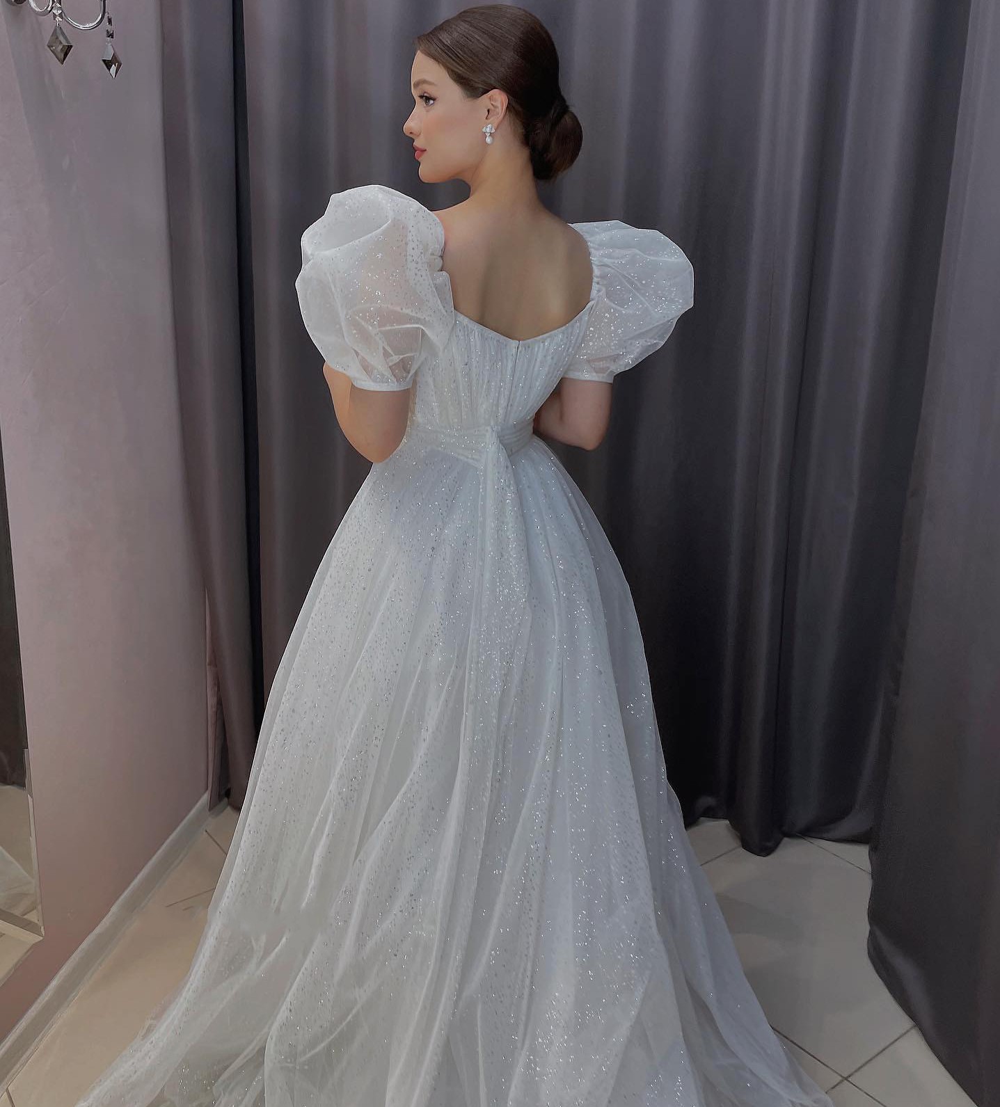 Shiny Glitter Wedding Dresses with Puff Short Sleeve Vintage Sequined Bride Dress 2023 Boho Wedding Gowns Princess Robe de Mariee