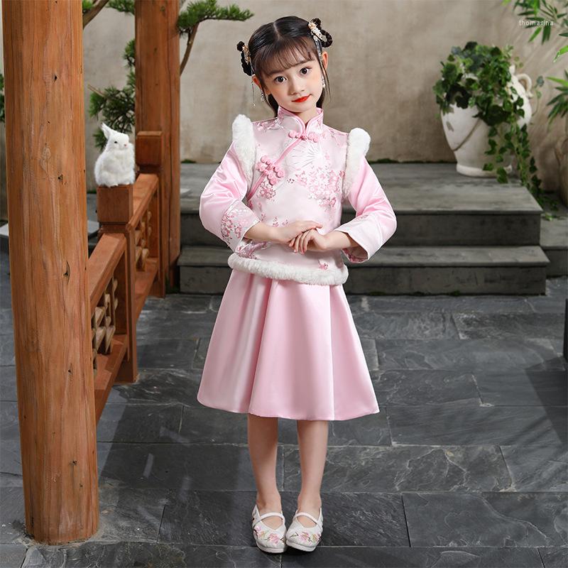 Ethnic Clothing Autumn And Winter Girl's Two Piece Embroidered Vest Dress Performance Costume Birthday Party Evening Flower
Ethnic Clothing Autumn And Winter Girl's Two Piece Embroidered Vest Dress Performance Costume Birthday Party Evening Flower