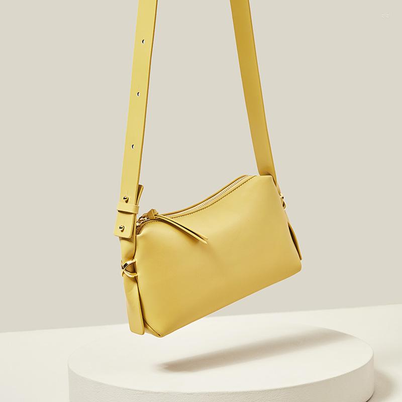 Evening Bags Leather Handbag Solid Color Shoulder Strap Messenger Bag Fashion, Yellow
Evening Bags Leather Handbag Solid Color Shoulder Strap Messenger Bag Fashion, Yellow